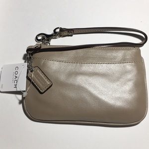 NWT Coach Genuine Leather Wristlet F45651